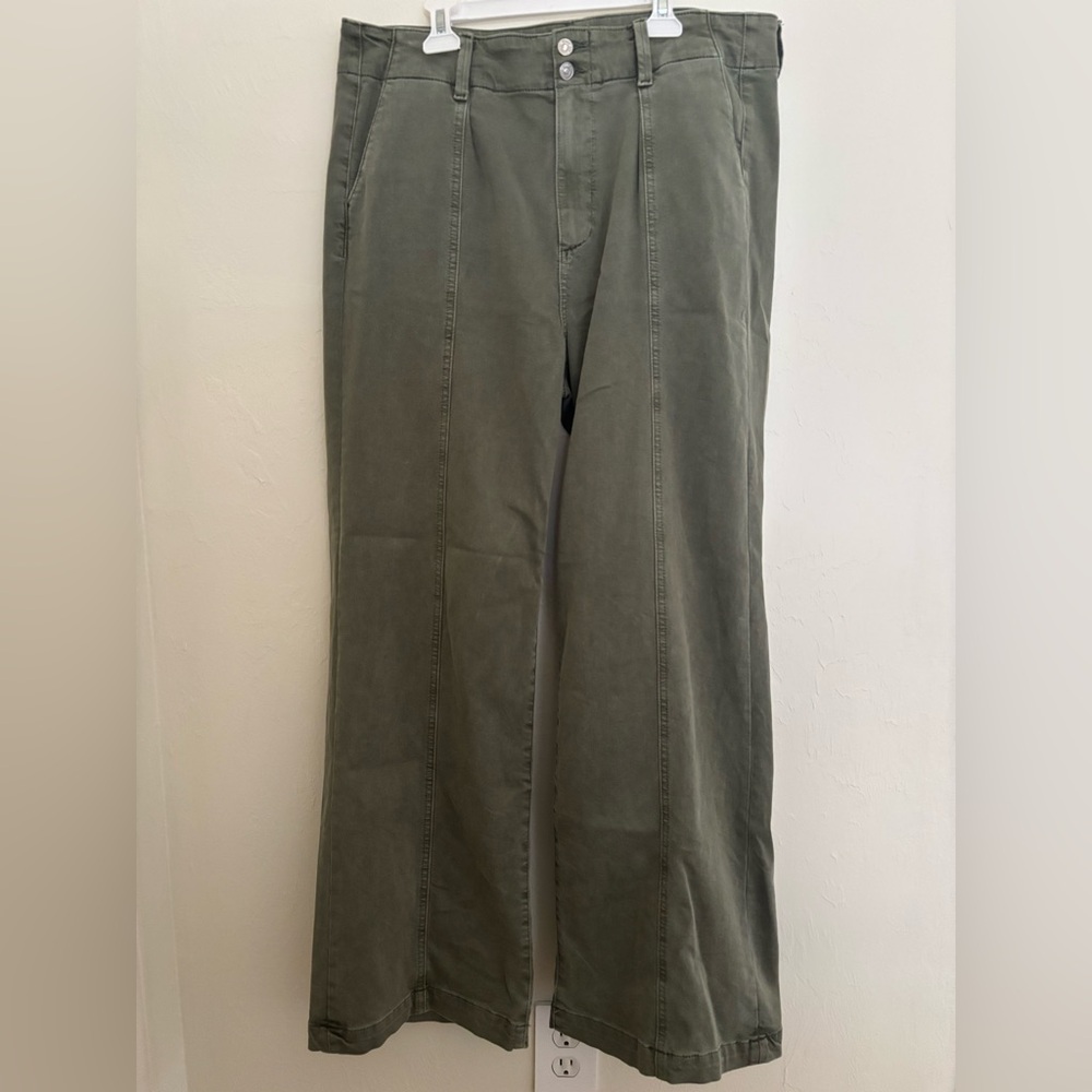 Paige Brooklyn Seamed Wide Leg Pant. Size 31. Worn once. Office Workwear - Picture 6 of 16